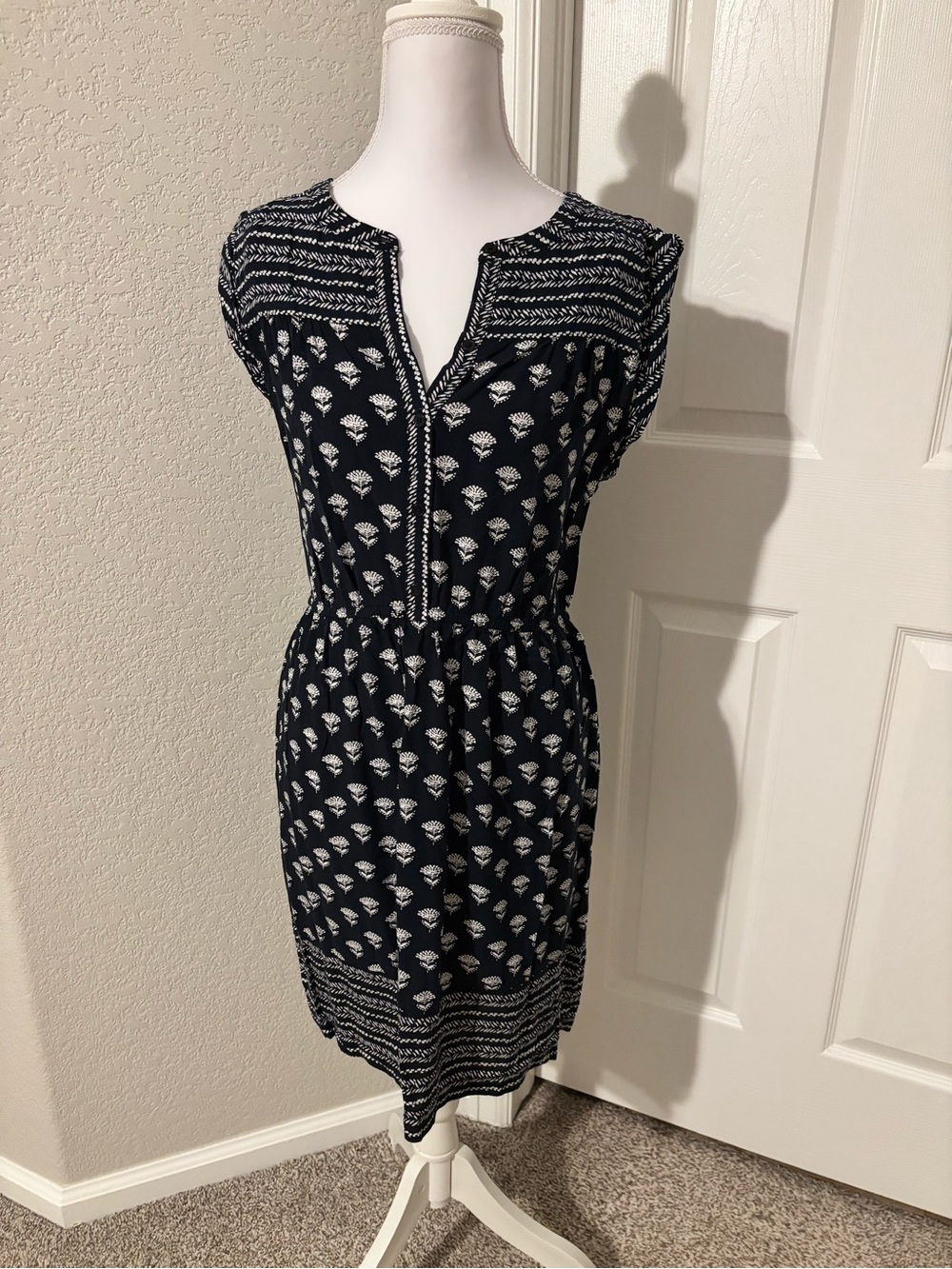 LOFT Navy and White Printed Midi Dress